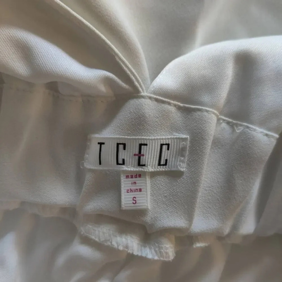 TCEC White Romper Ruffle One Shoulder Cap Short Sleeve V-Neck Size S - Picture 6 of 8